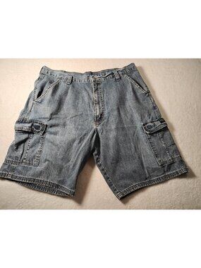 Vintage Y2K Wrangler Mens Cargo Jean Shorts Denim Jorts Wide Leg Size 36 Blue